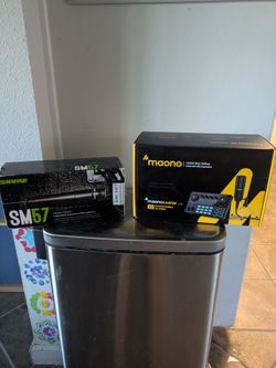 Shure SM57 Mic & Maono Podcast Bundle