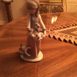 Lladro figure#1309 following her cats