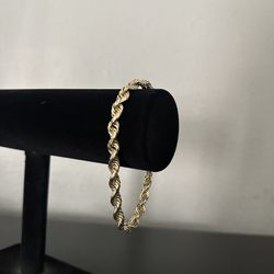 14k Bracelet 