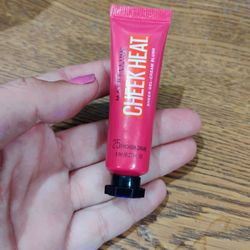 Maybelline New York Cheek Heat Fuchsia Blush.