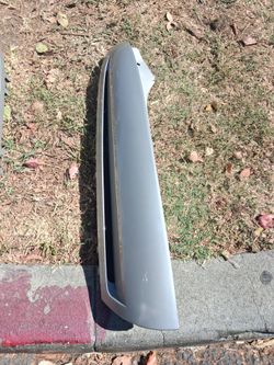 03 to 06 CADILLAC ESCALADE PILLERS