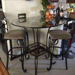 For sale dinning table