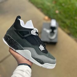 Air Jordan Retro 4 “Fear” Size 9