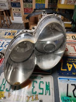 03-08 Mercedes Slk Left Side xenon Headlight