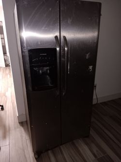 Frigidaire Refrigerator