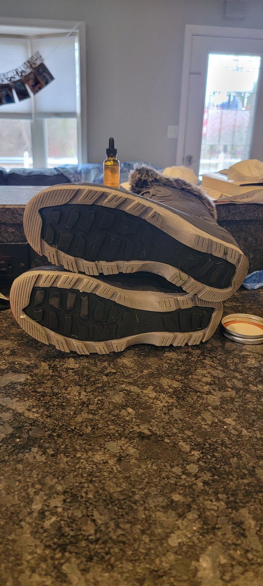 Kamik Size 9 Winter Boots