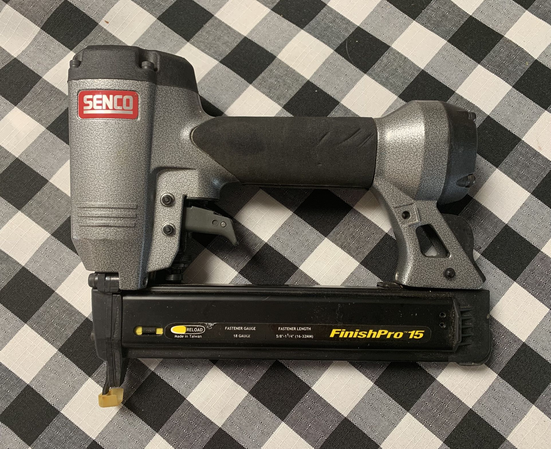 SENCO FINISH PRO - NAIL GUN & NAILS