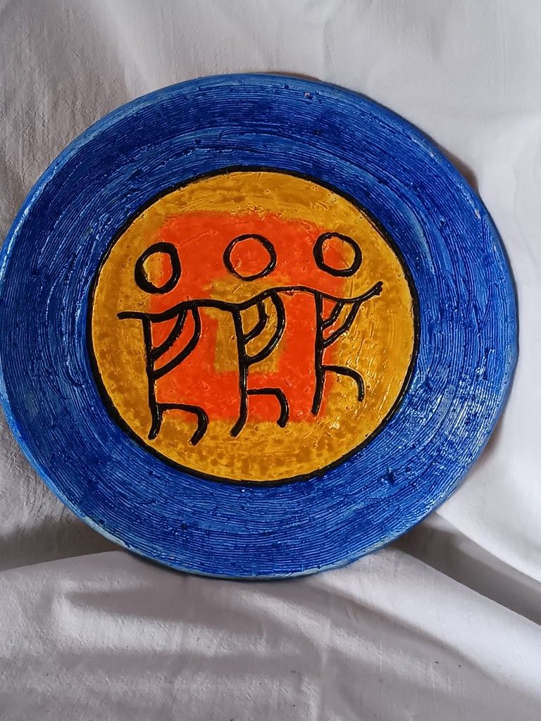 Vintage Clay Petroglyphs Art Pottery 10"