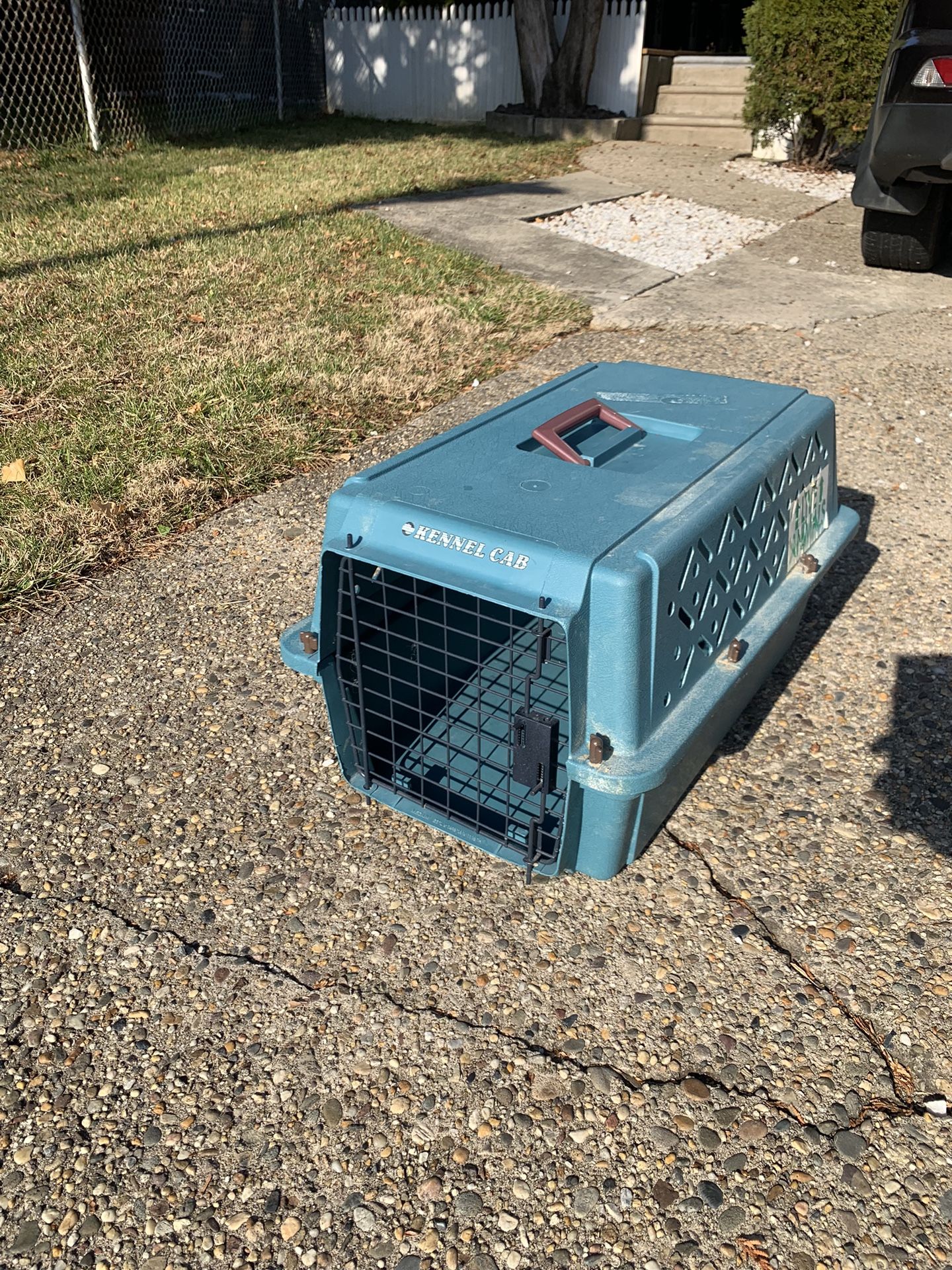 pet carrier