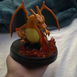 Pokemon charizard figurine 
