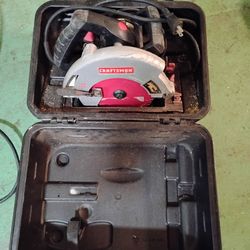 Craftsman Circular Saw with Case