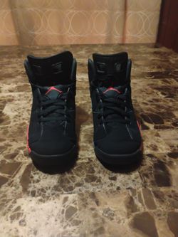 Air Jordan 6 infrared red size 4.5y youth