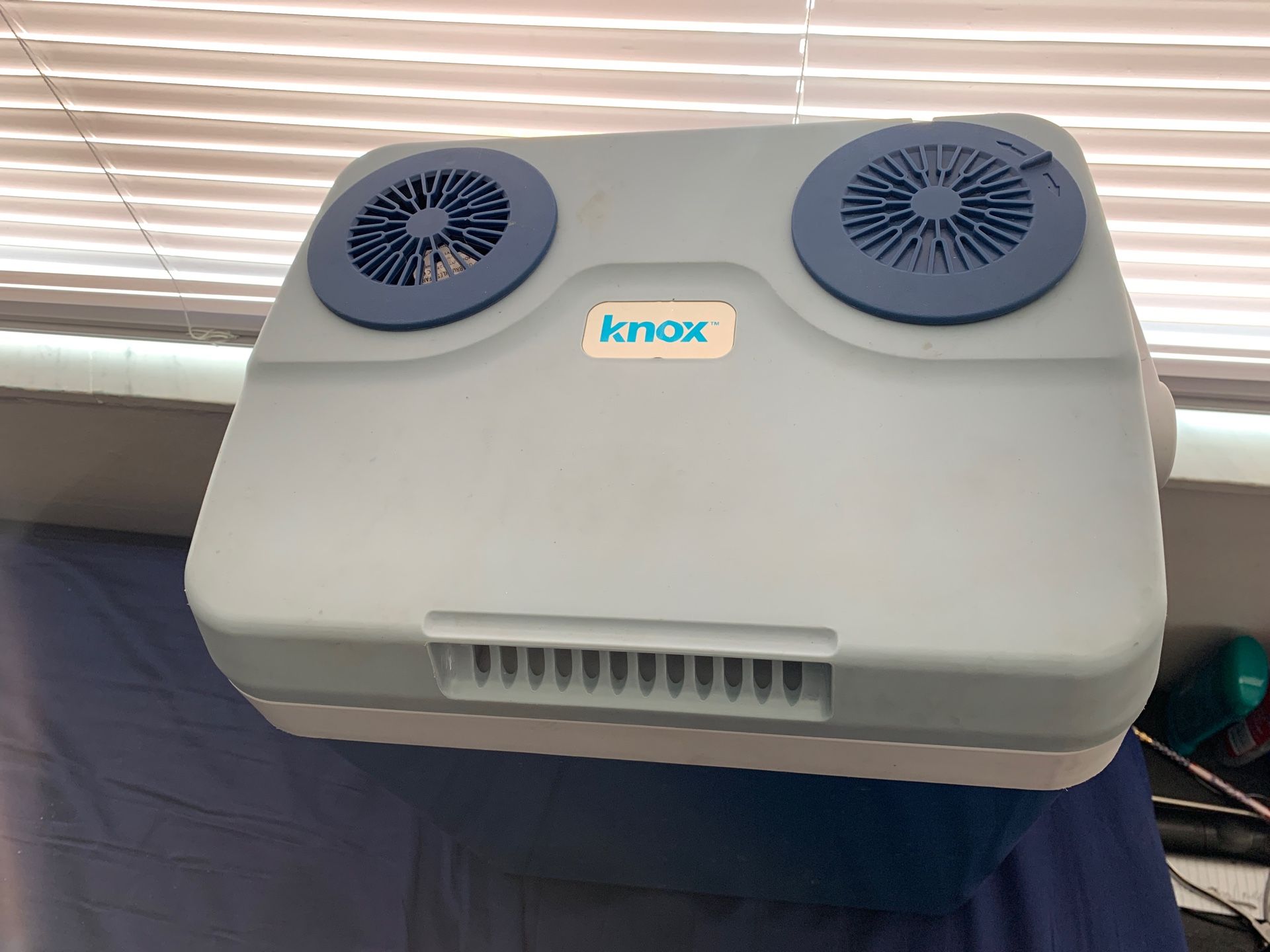 Knox 27 Quart Electric 12 Volt/AC Cooler and Warmer