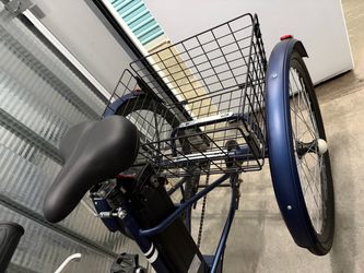 Viribus electric Tricylce
