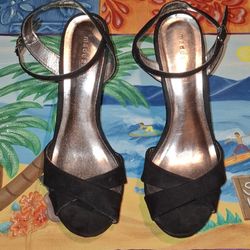 MADDEN GIRL EVONNE HIGH HEEL STRAPPY PLATFORM WEDGES DRESS SHOES BLACK SIZE 10.