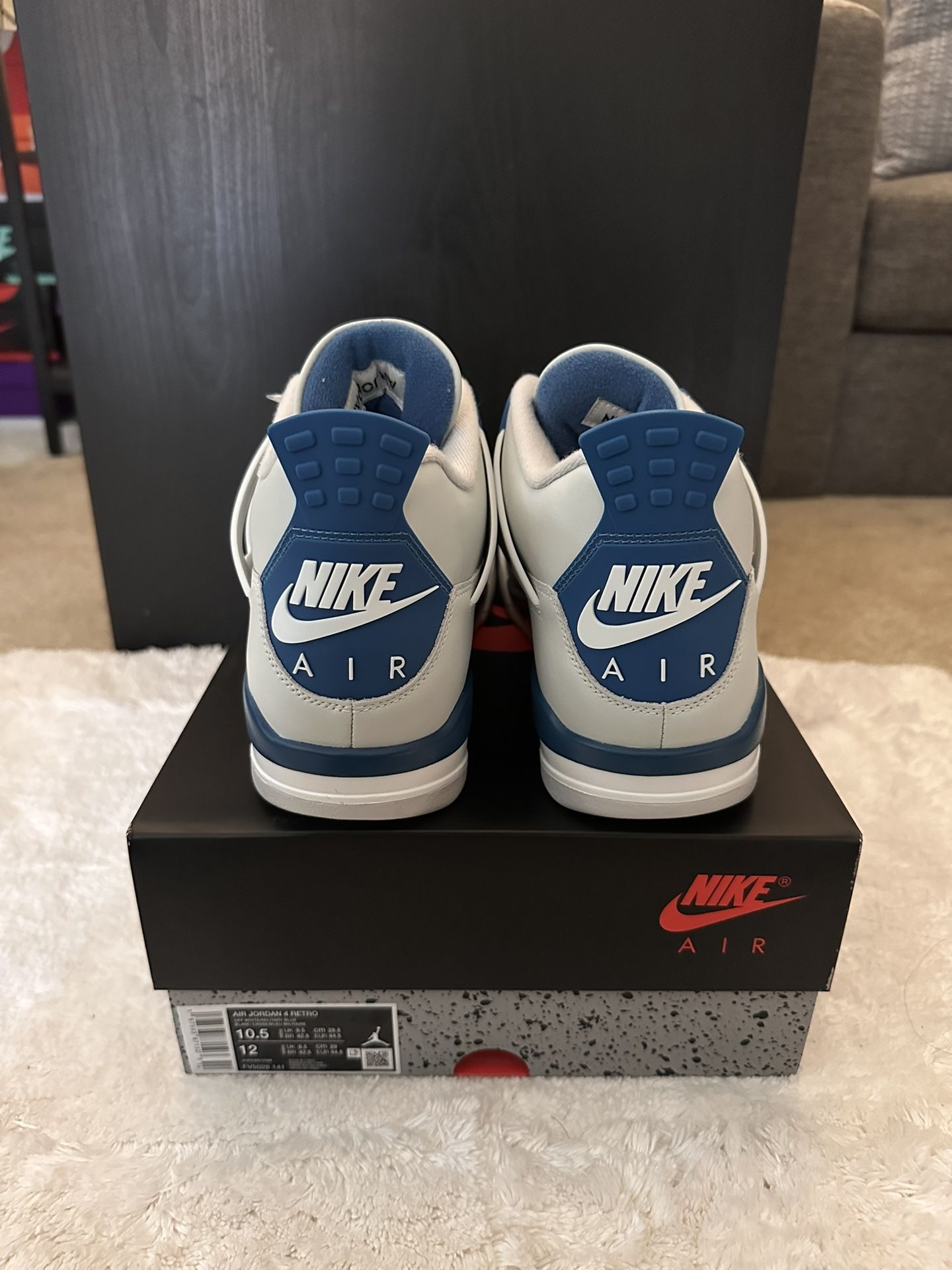 Jordan 4 Retro Military Blue