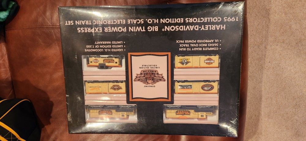 Harley Davidson Big Twin Power Express, 1995 Collectors Edition  HO scale Train Set