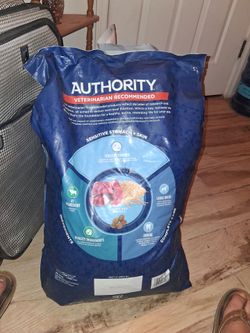 Thirty pound bag authority , sensitive skin and stomach