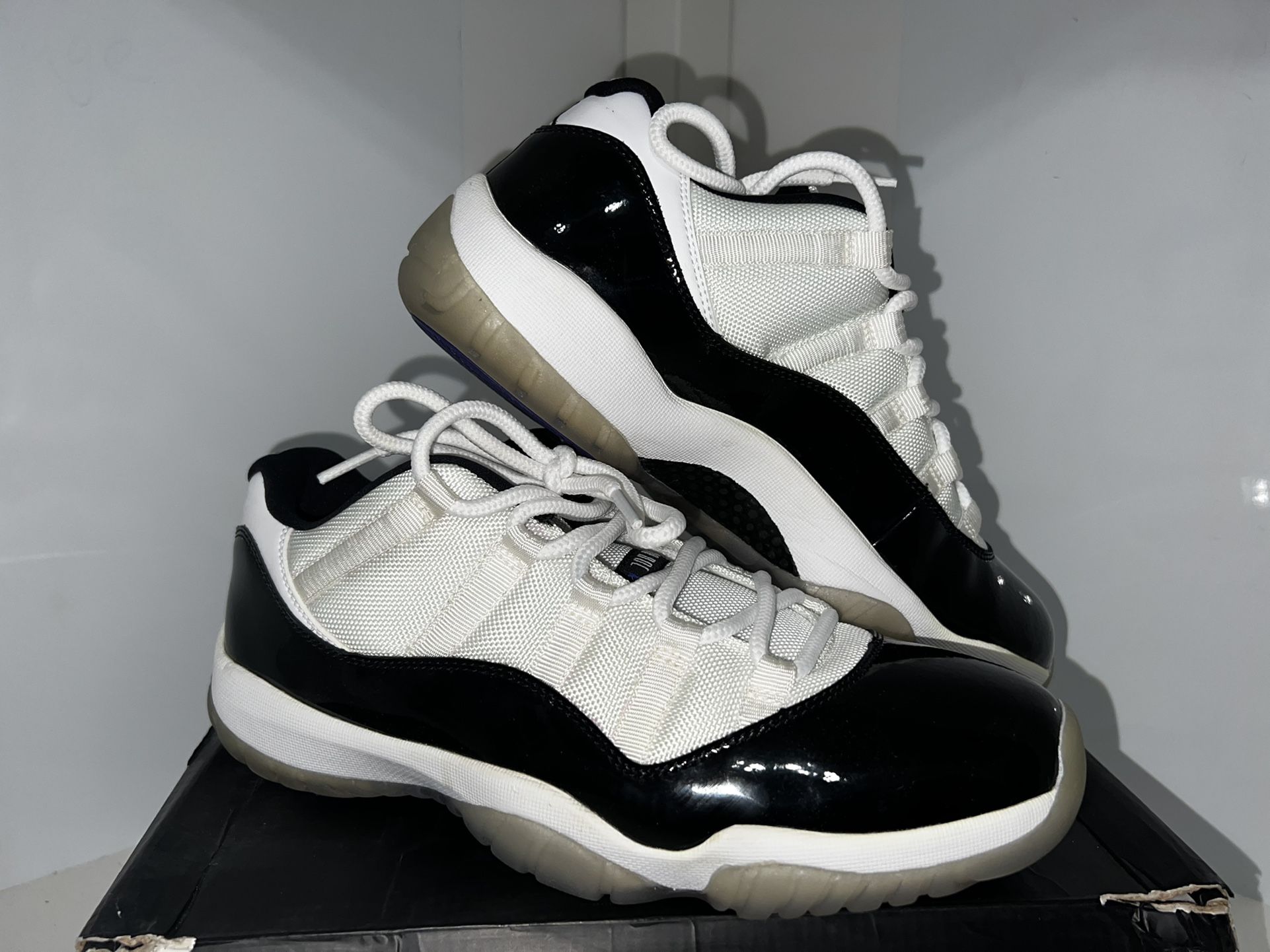 SHIPPING ONLY** 2014 Air Jordan Retro 11 Low Concord (B Grade)