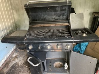 Gas grill