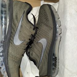 2017 Nike Air max Size 10 