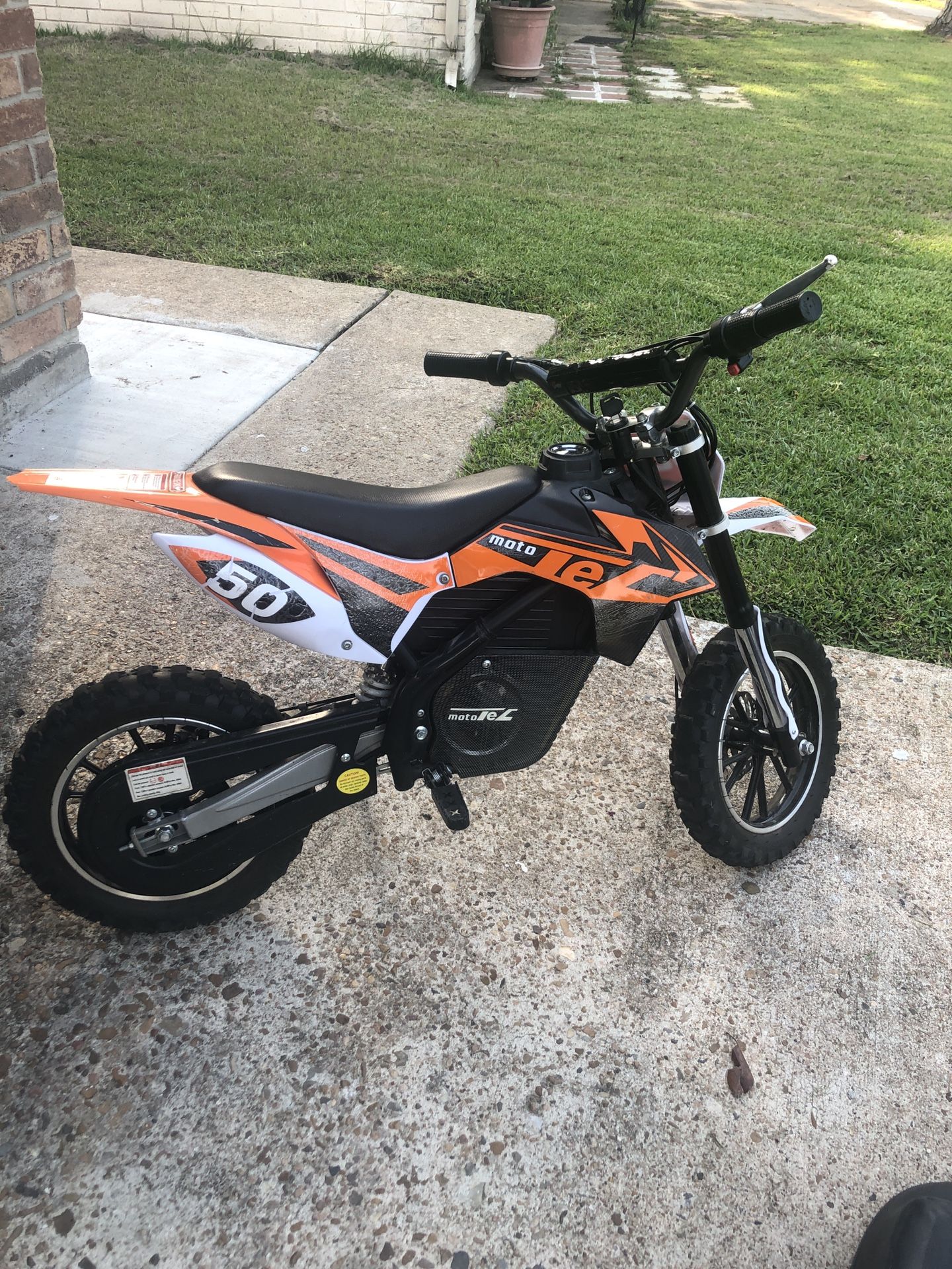 MotoTec 24v Electric dirt bike for Sale in Houston, TX - OfferUp