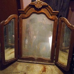 Triple Vintage Mirror 