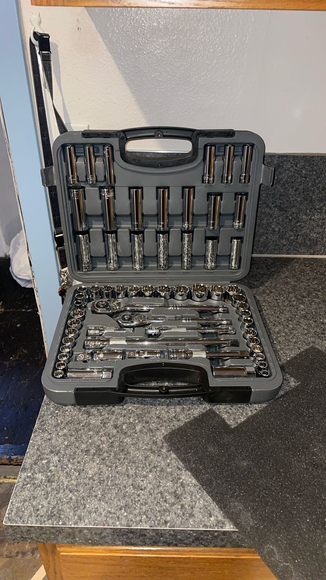 Used Power Torque 62 Piece Mechanic’s Tools Set