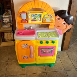 Dora Talking Kitchen 