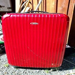 Adventure Luggage - Durable for Every Destination hope model