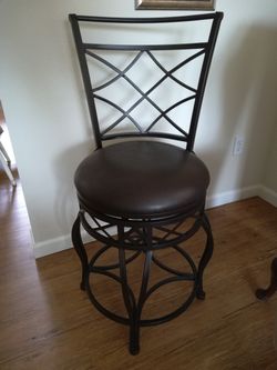 Counter stool brand new has extension for higher seat