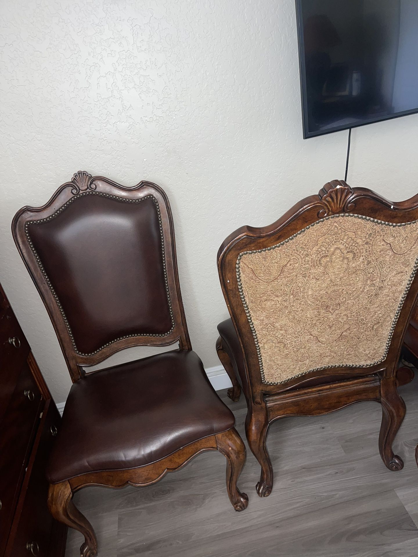 Two Chair 