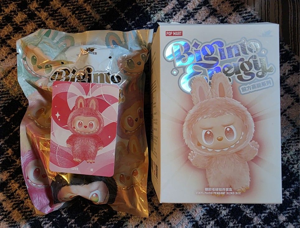 Labubu Big Into Energy (Love)