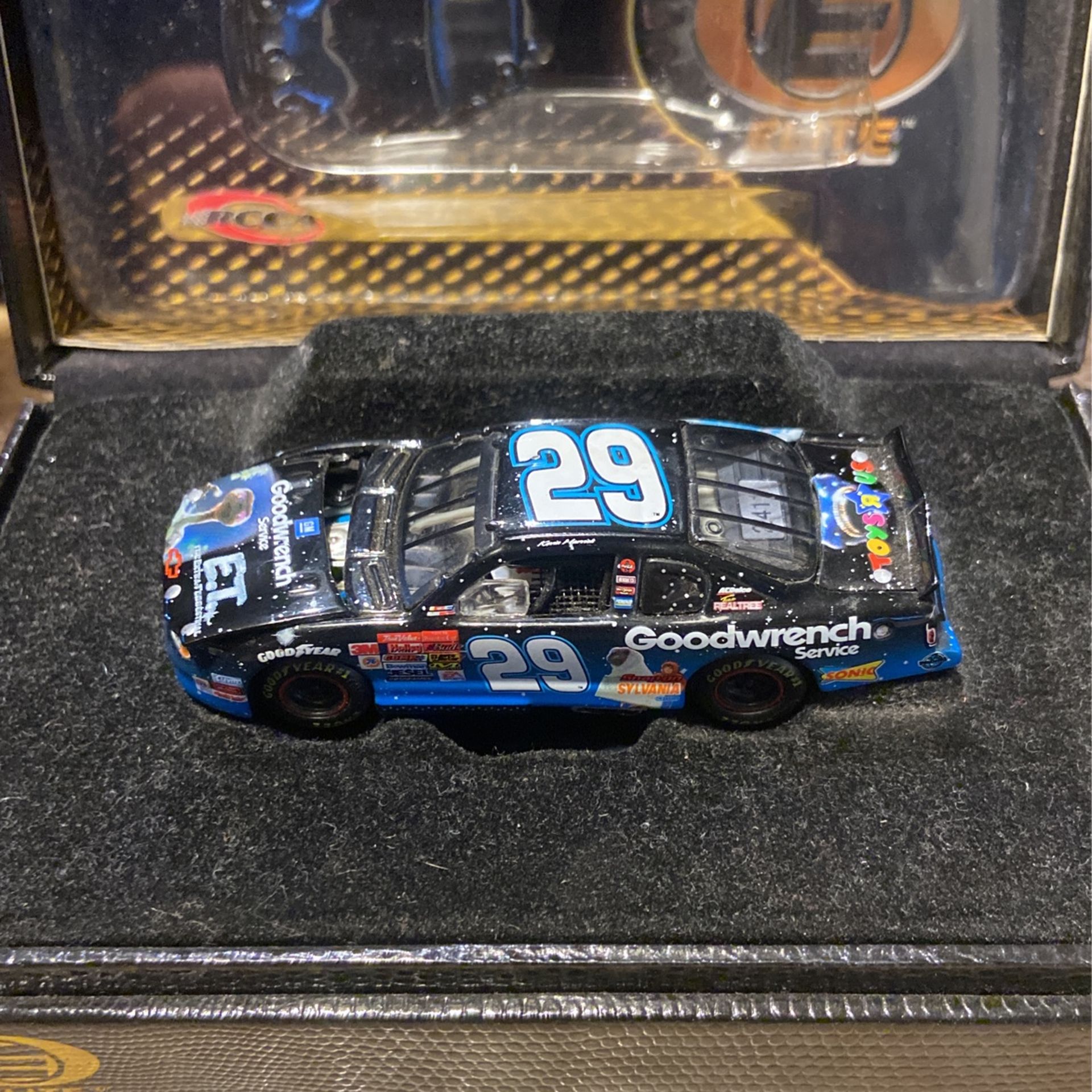 1/64 Kevin Harvick Elite RCCA #29 Action / E.T. 2002 Monte Carlo /2016 1:64