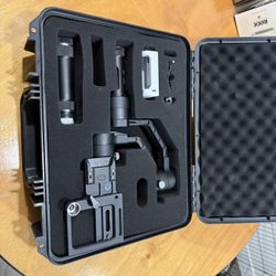 Zhiyun Crane V2 3-Axis Gimbal – w/ Hard Case