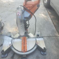 Miter SAW