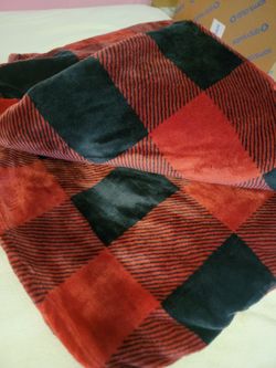 VERY NICE SOFT Cozy and THICK KING