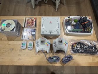 Sega Dreamcast system chipped with extras *Working*