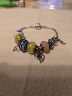 9.25 Silver Bracelet With Charms 