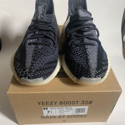 Adidas Yeezy 350 V2 Carbon Size 7.5 Us Men