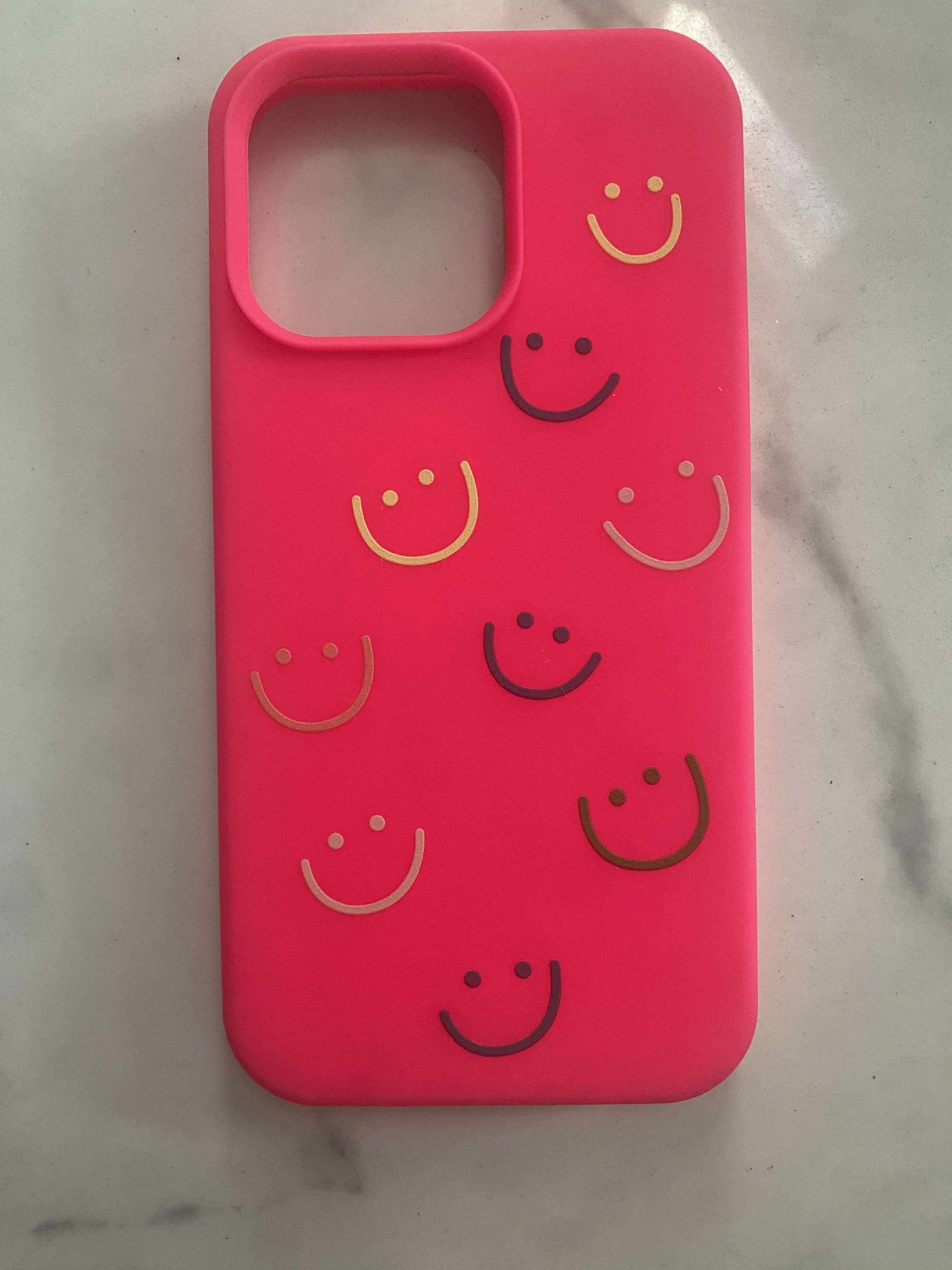 Iphone 16 Pink Smiley Face Phone Case