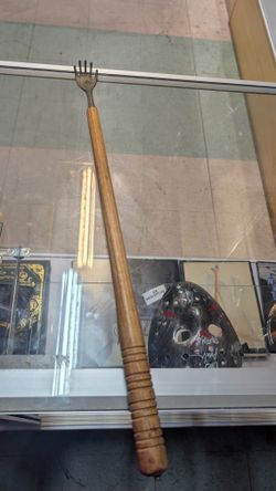 Vintage Wooden Back Scratcher Hand Shaped Metal Claw Massager Tool