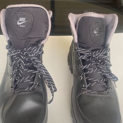 Nike Boots