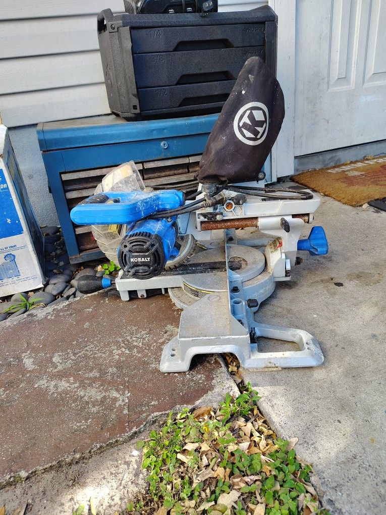 KOBALT MITER SAW