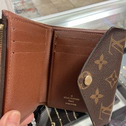 Louis Vuitton wallet in great condition