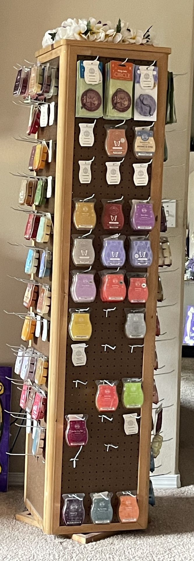 Peg Board Spinner