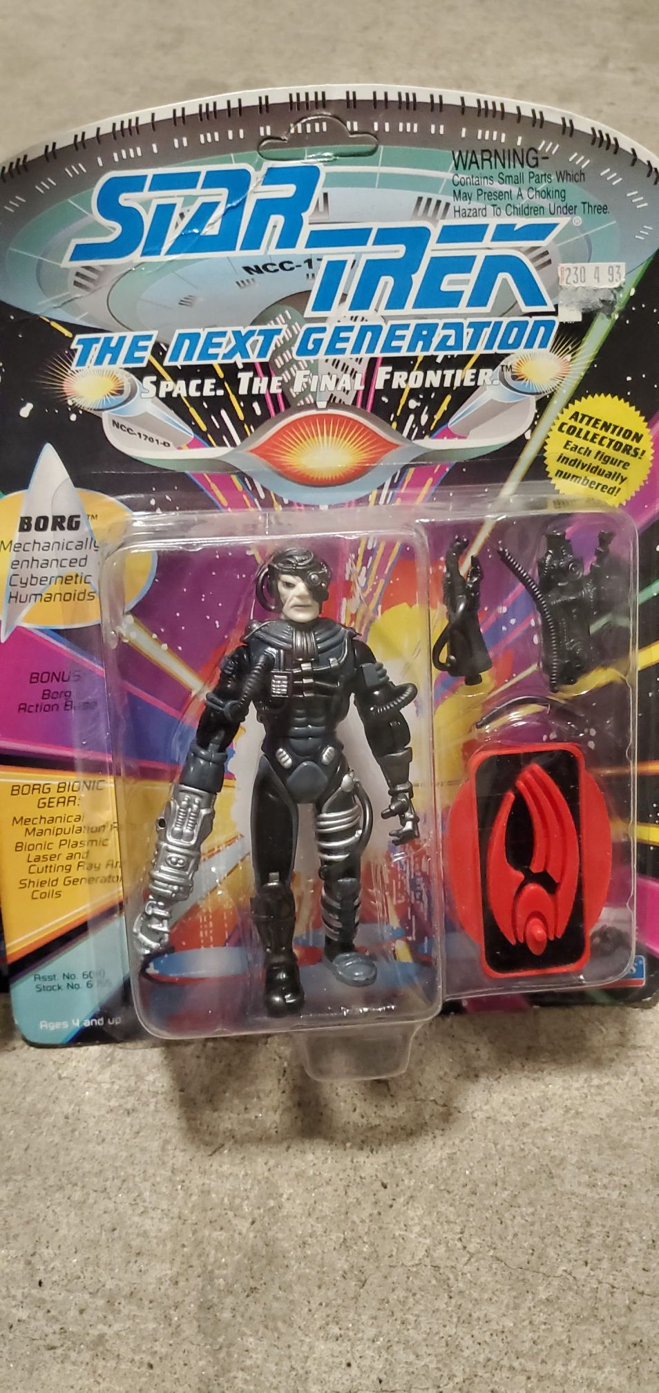 STAR TREK.......NEVER OPENED!!!
