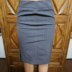 Women's Gray Skirt (Size 4)