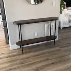 Entrance Table/Console