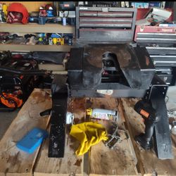 5th. Wheel Hitch $250 OBO